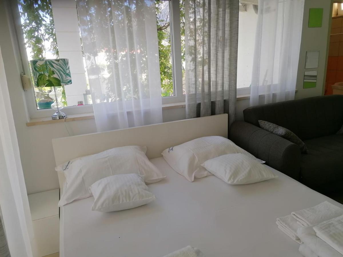 Studio Apartman Villa Juras Baška Exterior foto